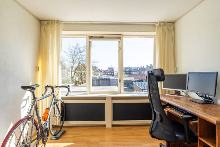 Foto 21 van Parallelweg 27