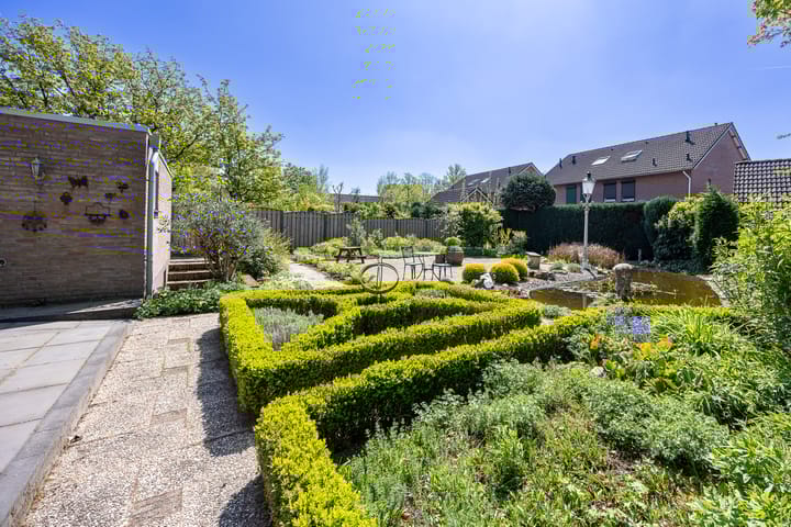 Foto 42 van Mgr. Hanssenstraat 44