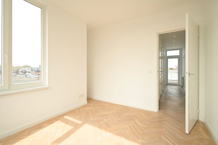 Foto 43 van Mient 561