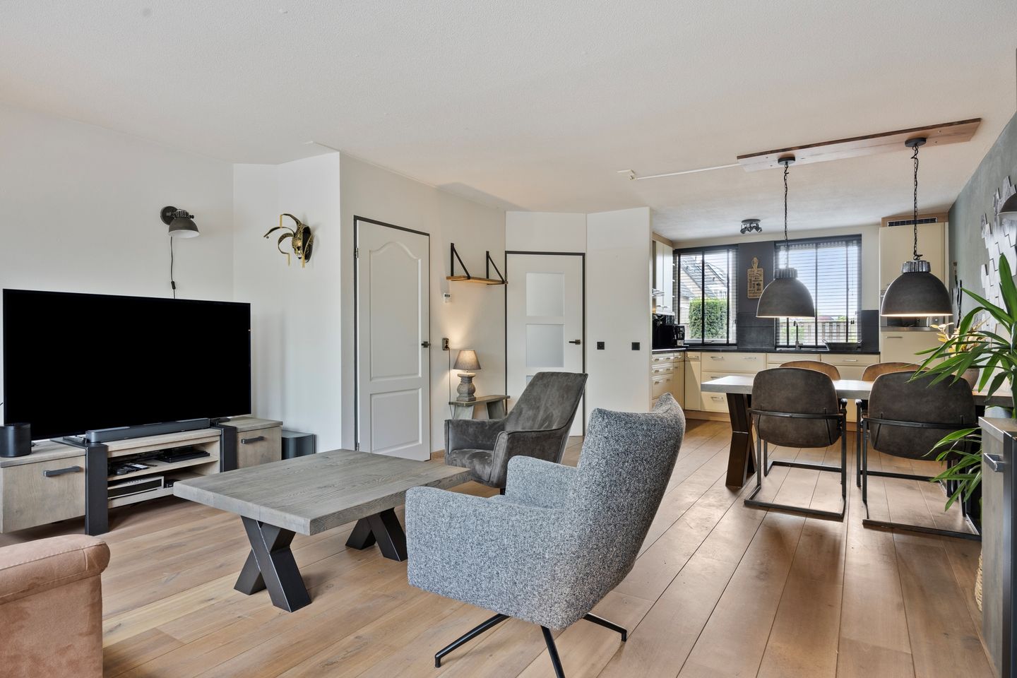 Foto 4 van Nervalaan 97