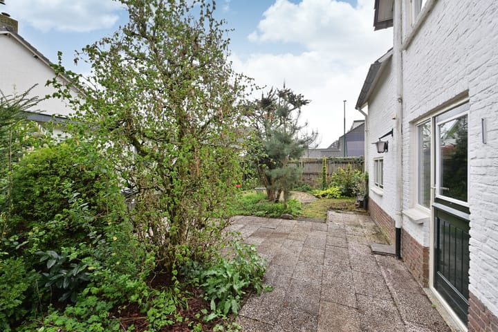 Foto 8 van Raadhuislaan 8