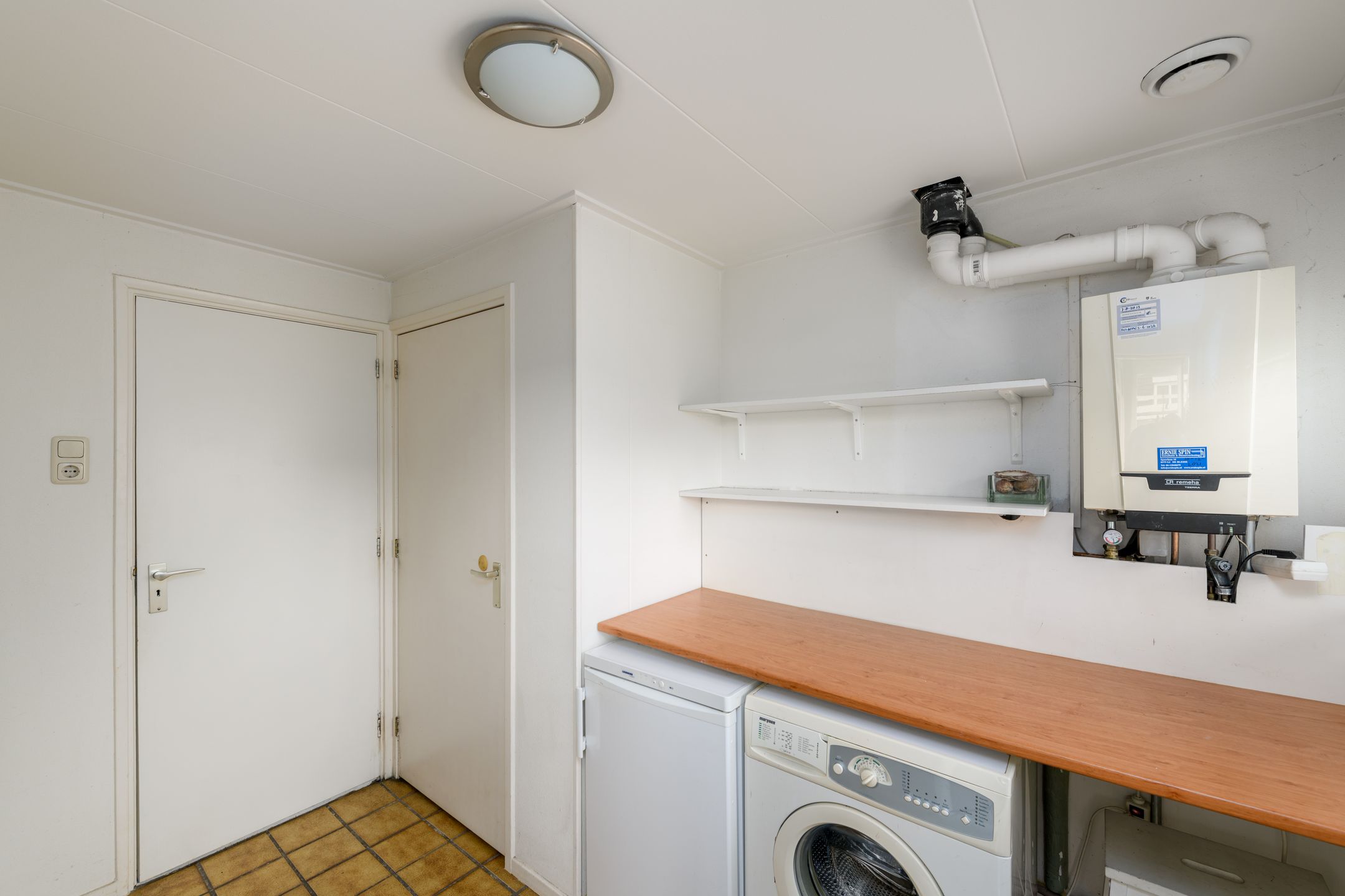 Photo 18 of Van Nijmegen Schonegevelstraat 5