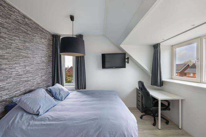 Photo 31 of Karper 29