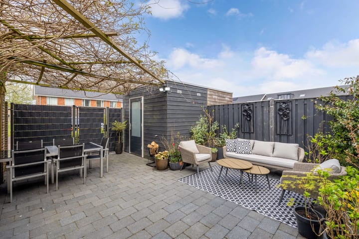 Photo 38 of Karper 29