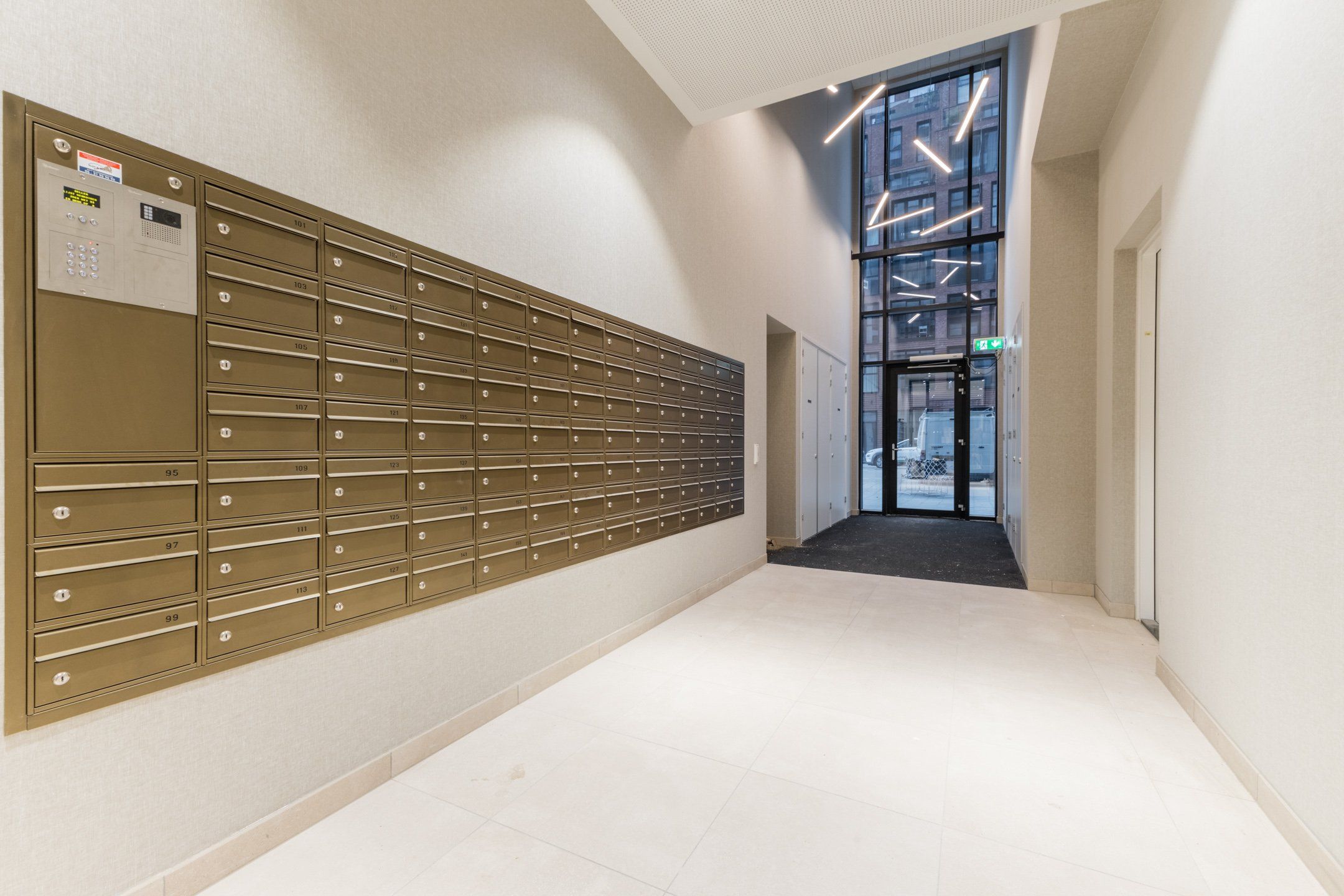 Foto 9 van Dudokstraat 44