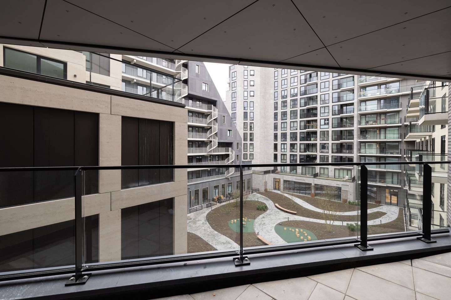 Foto 25 van Dudokstraat 44