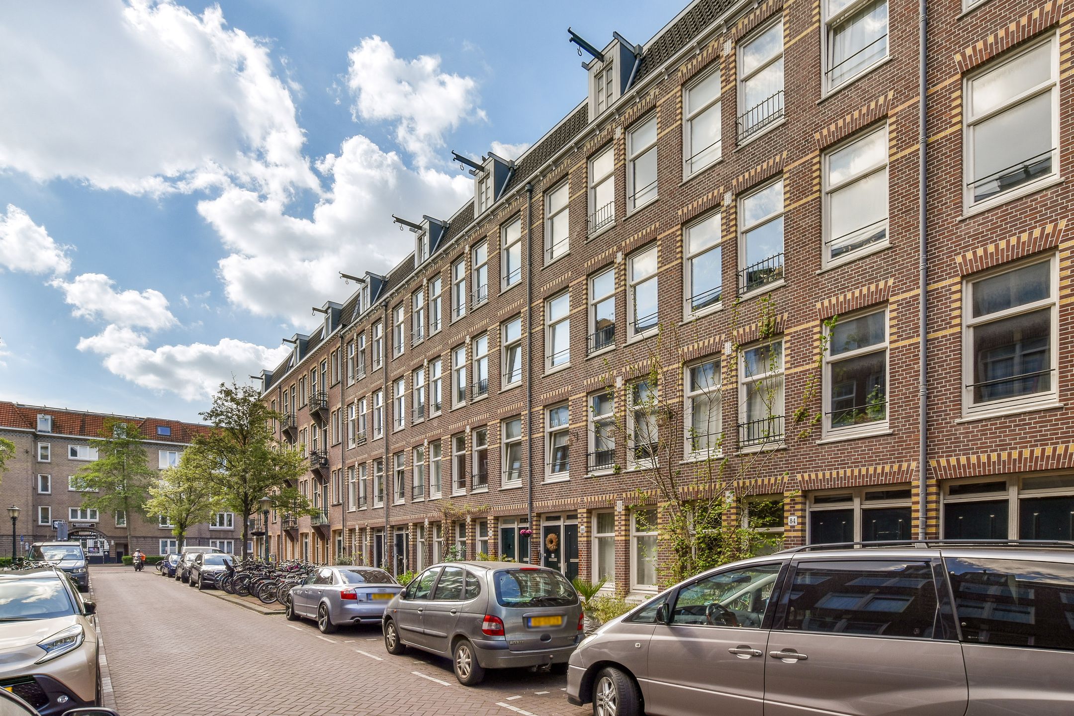 Photo 3 of Van Boetzelaerstraat 90-3