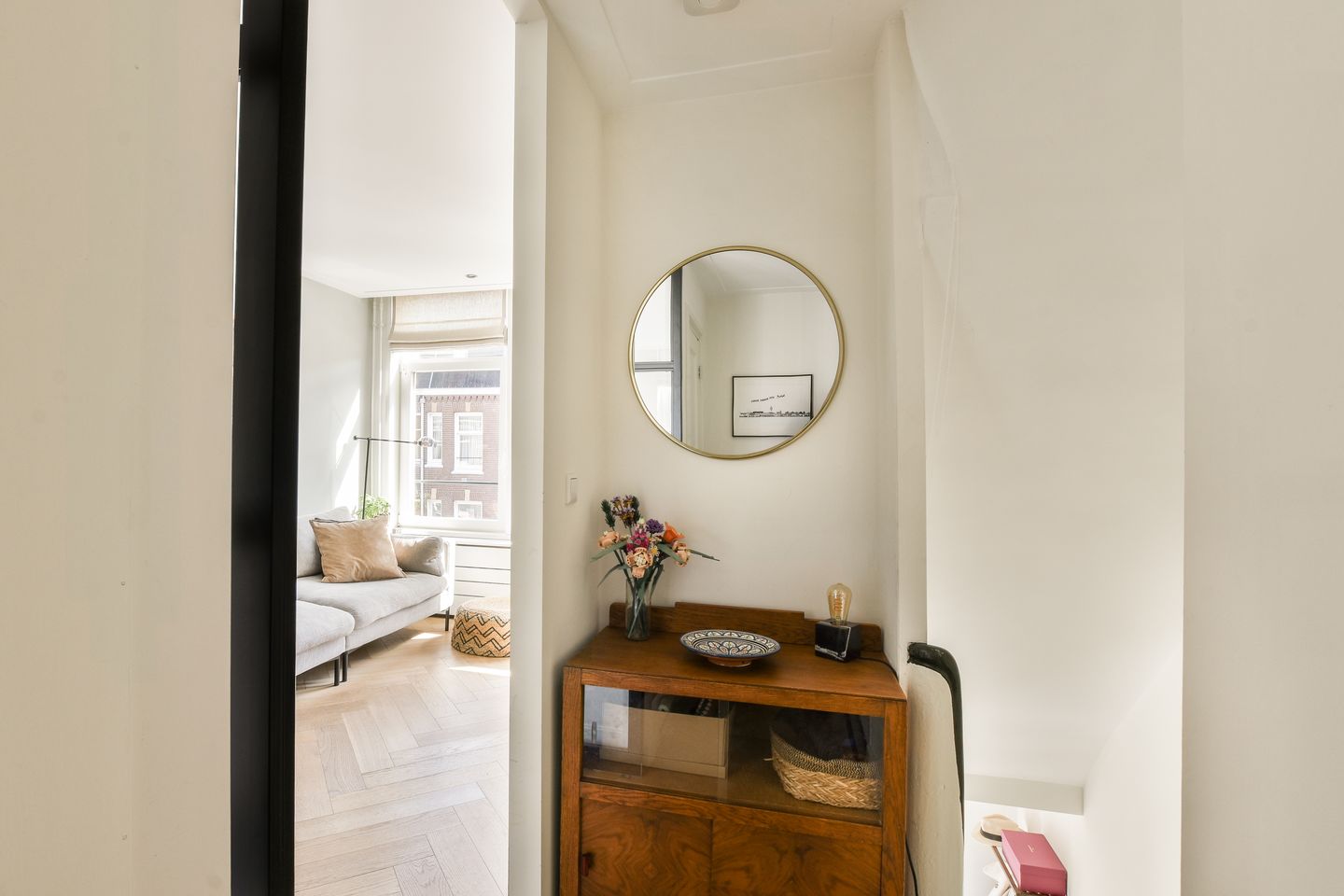 Photo 4 of Van Boetzelaerstraat 90-3