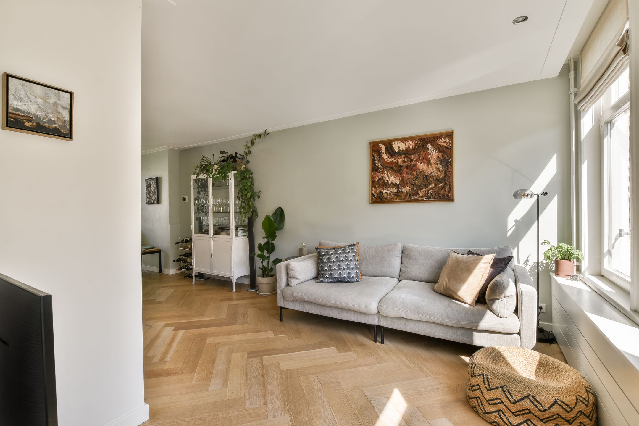 Photo 6 of Van Boetzelaerstraat 90-3