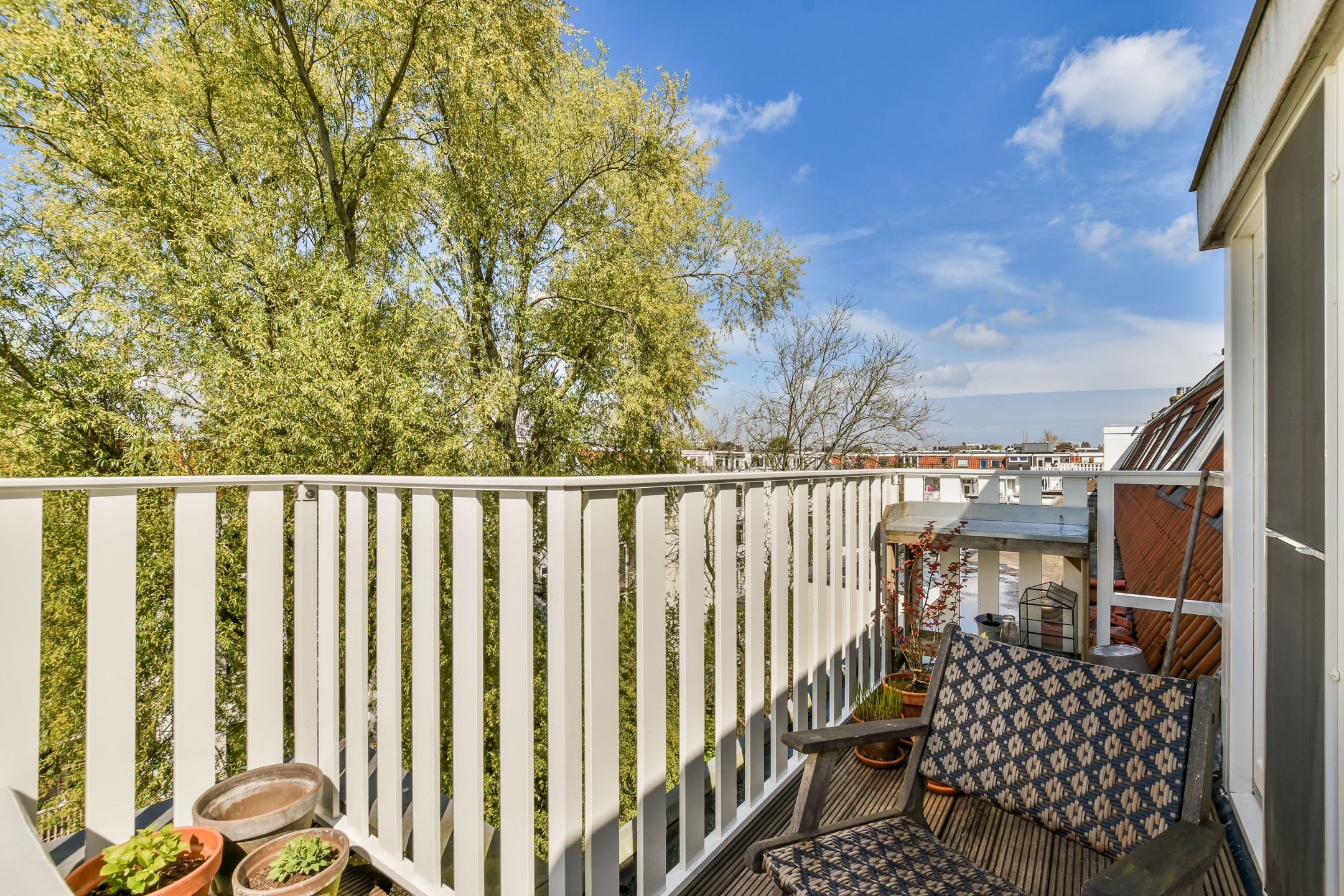 Photo 18 of Van Boetzelaerstraat 90-3