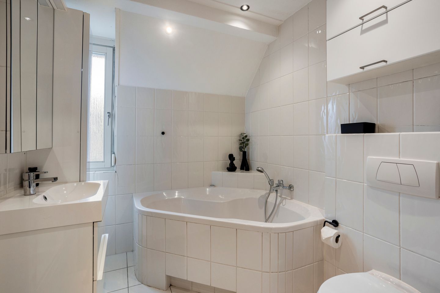 Foto 19 van Karel Appelstraat 19