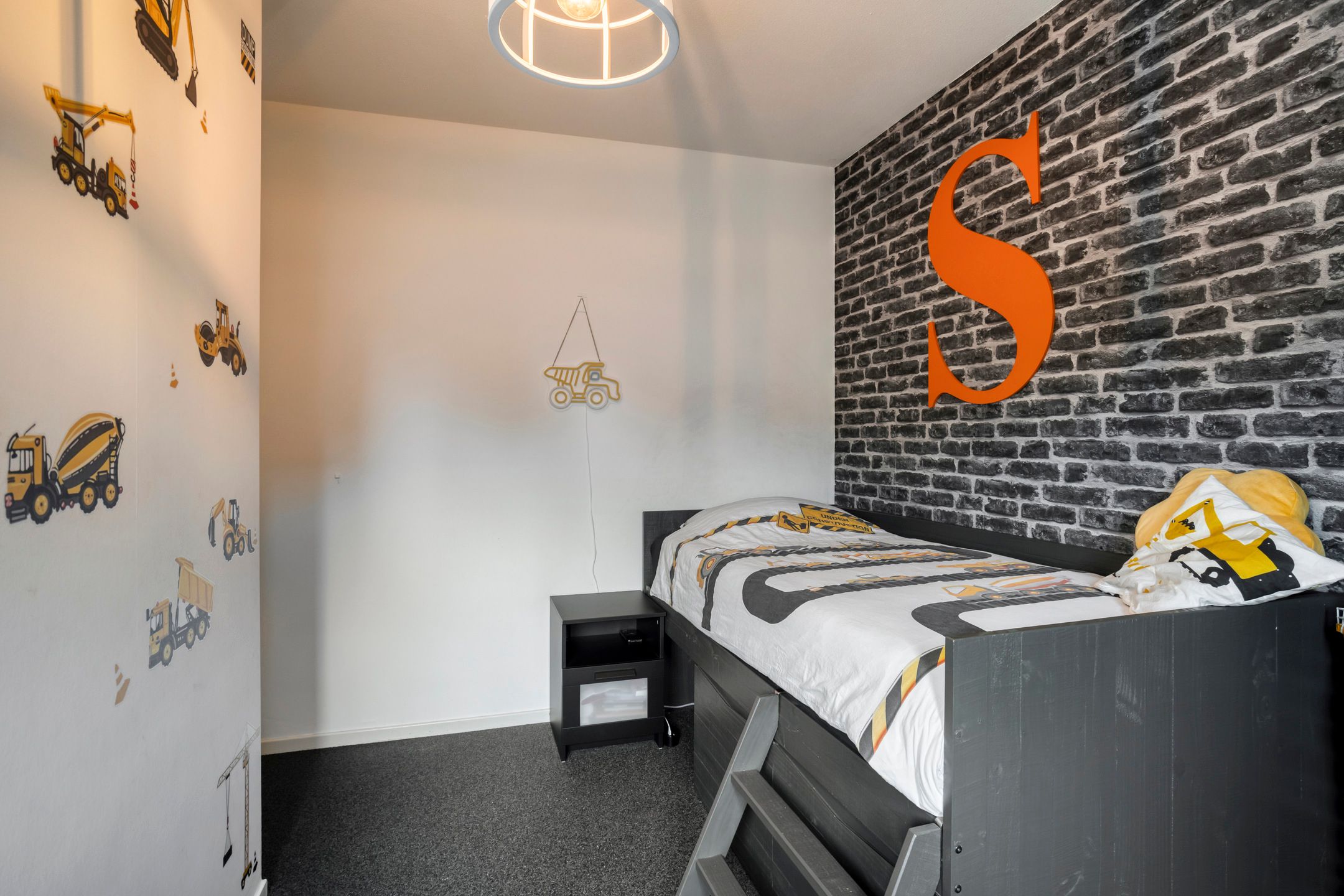 Foto 24 van Karel Appelstraat 19