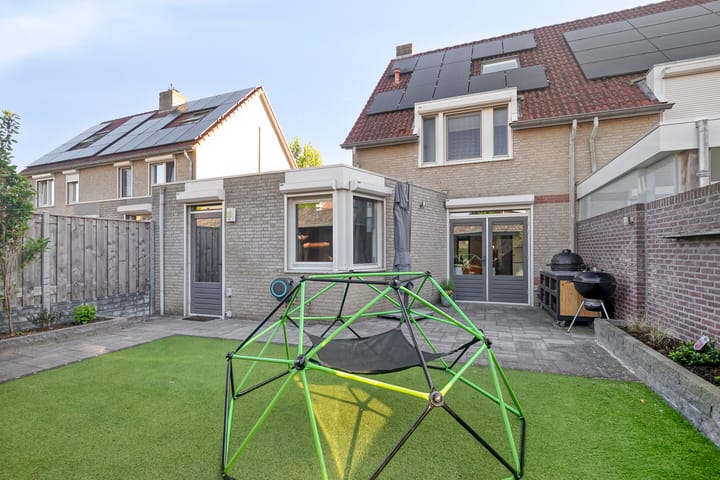 Foto 33 van Karel Appelstraat 19