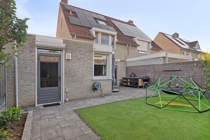 Foto 34 van Karel Appelstraat 19