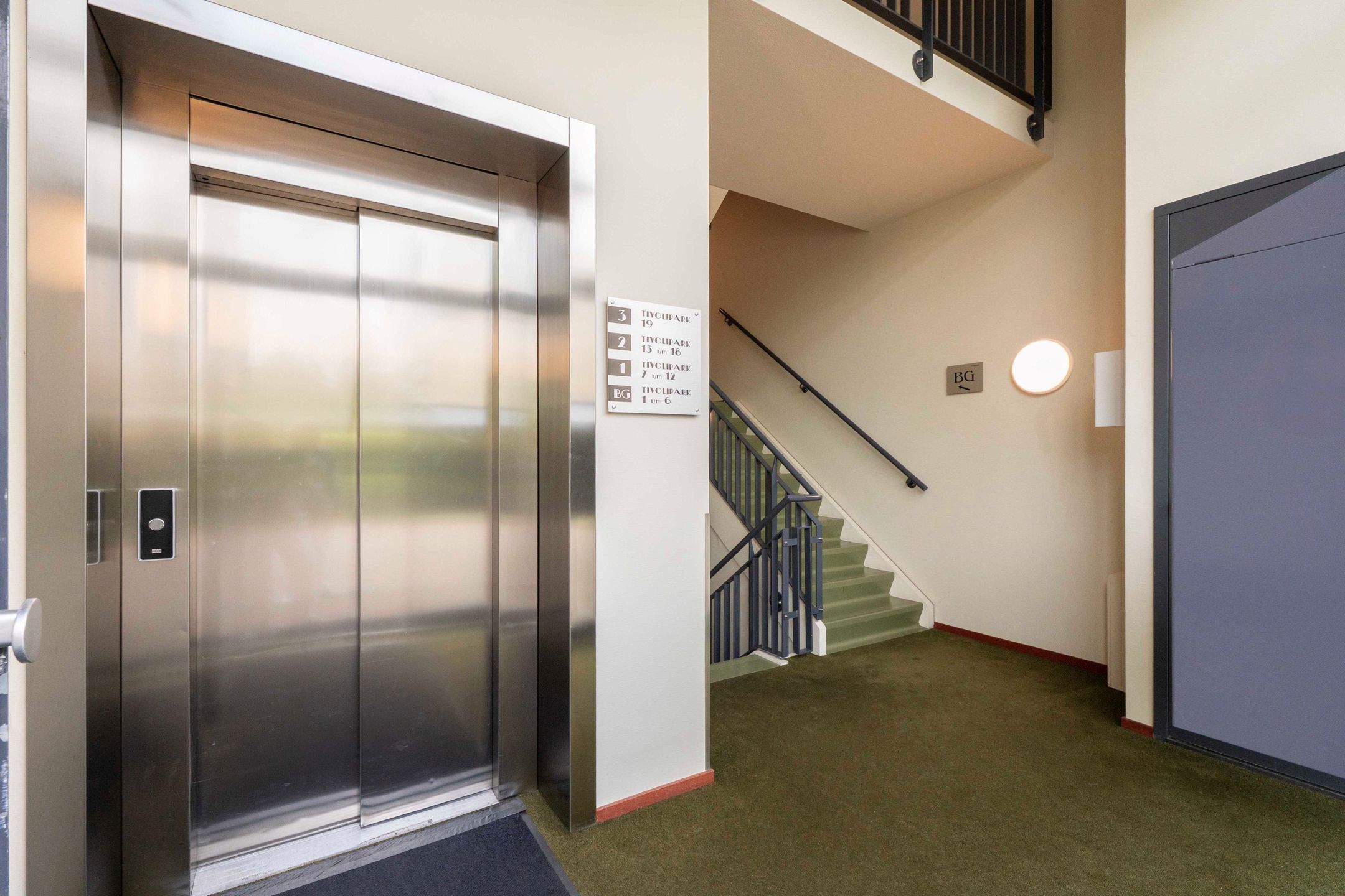 Foto 6 van Tivolipark 6