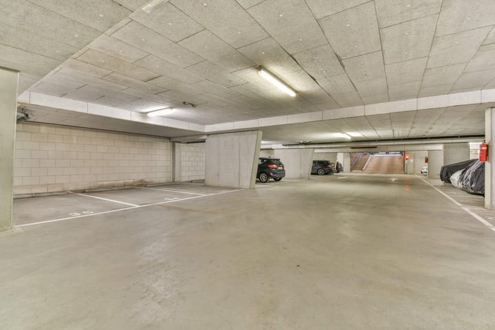 Foto 33 van Julius Pergerstraat 77