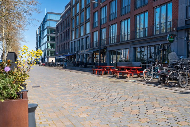 Foto 28 van Julius Pergerstraat 77