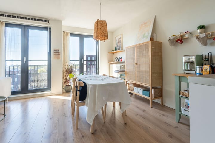 Foto 13 van Julius Pergerstraat 77