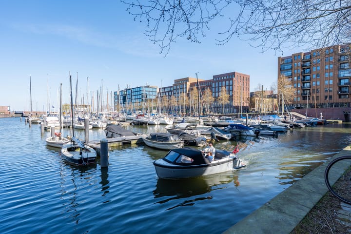 Foto 36 van Julius Pergerstraat 77