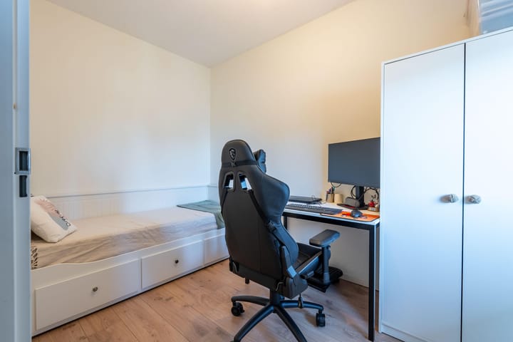 Foto 18 van Julius Pergerstraat 77