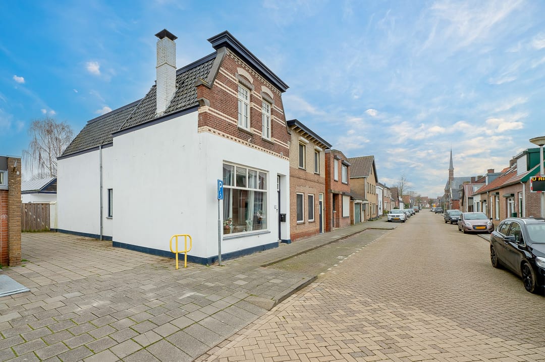 Foto 2 van Dorpsweg 61