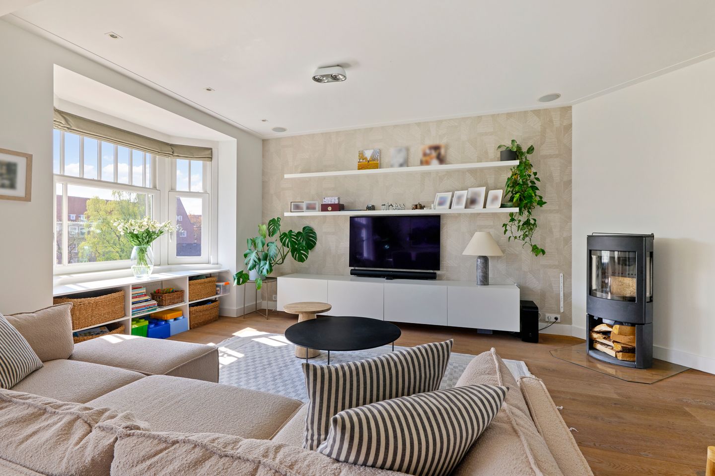 Foto 14 van Van Tuyll van Serooskerkenplein 44-3