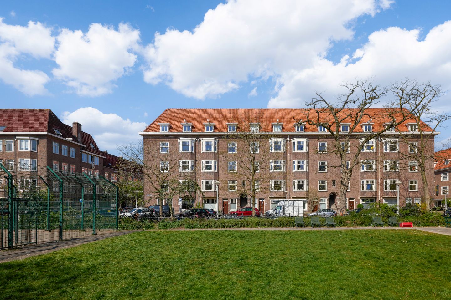 Foto 40 van Van Tuyll van Serooskerkenplein 44-3