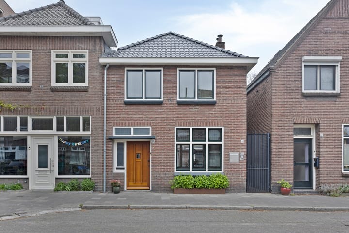 Photo 1 of Kerkakkerstraat 54