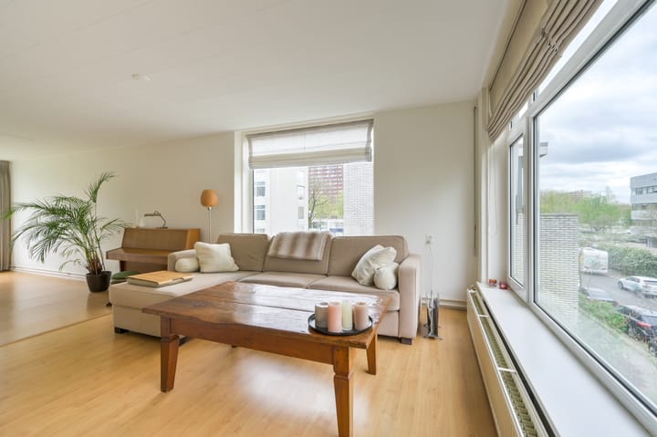 Foto 12 van Van Vollenhovenlaan 266