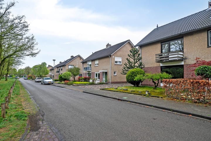 Photo 3 of Paulus Potterstraat 4