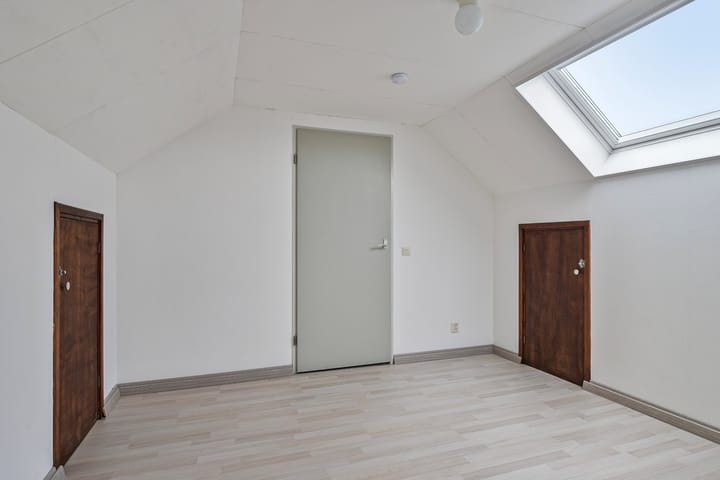 Photo 30 of Paulus Potterstraat 4