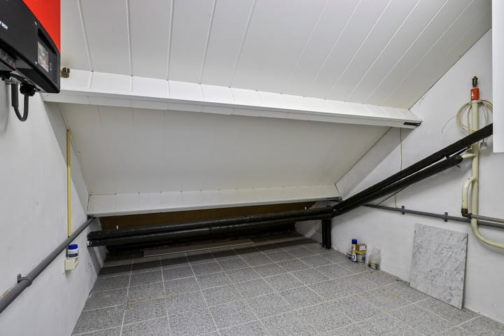 Photo 31 of Paulus Potterstraat 4