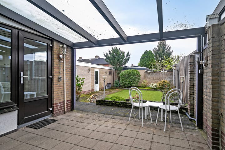 Photo 32 of Paulus Potterstraat 4