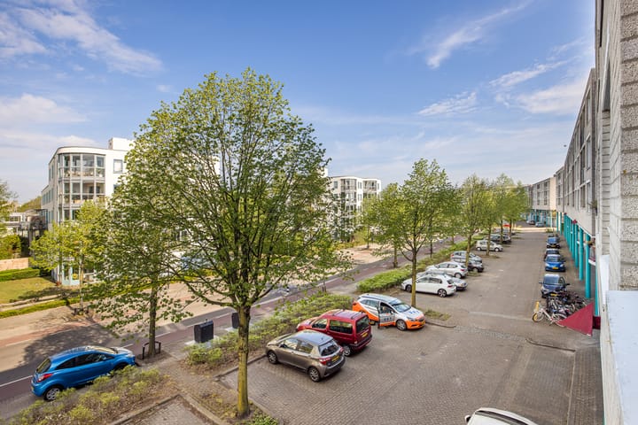 Foto 9 van Aartsbisschop Romerostraat 227