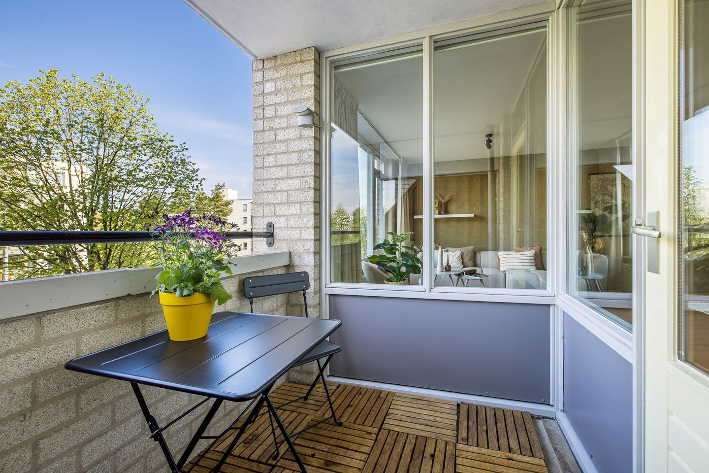 Foto 14 van Aartsbisschop Romerostraat 227