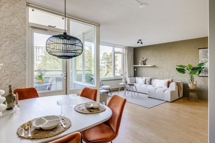 Foto 19 van Aartsbisschop Romerostraat 227