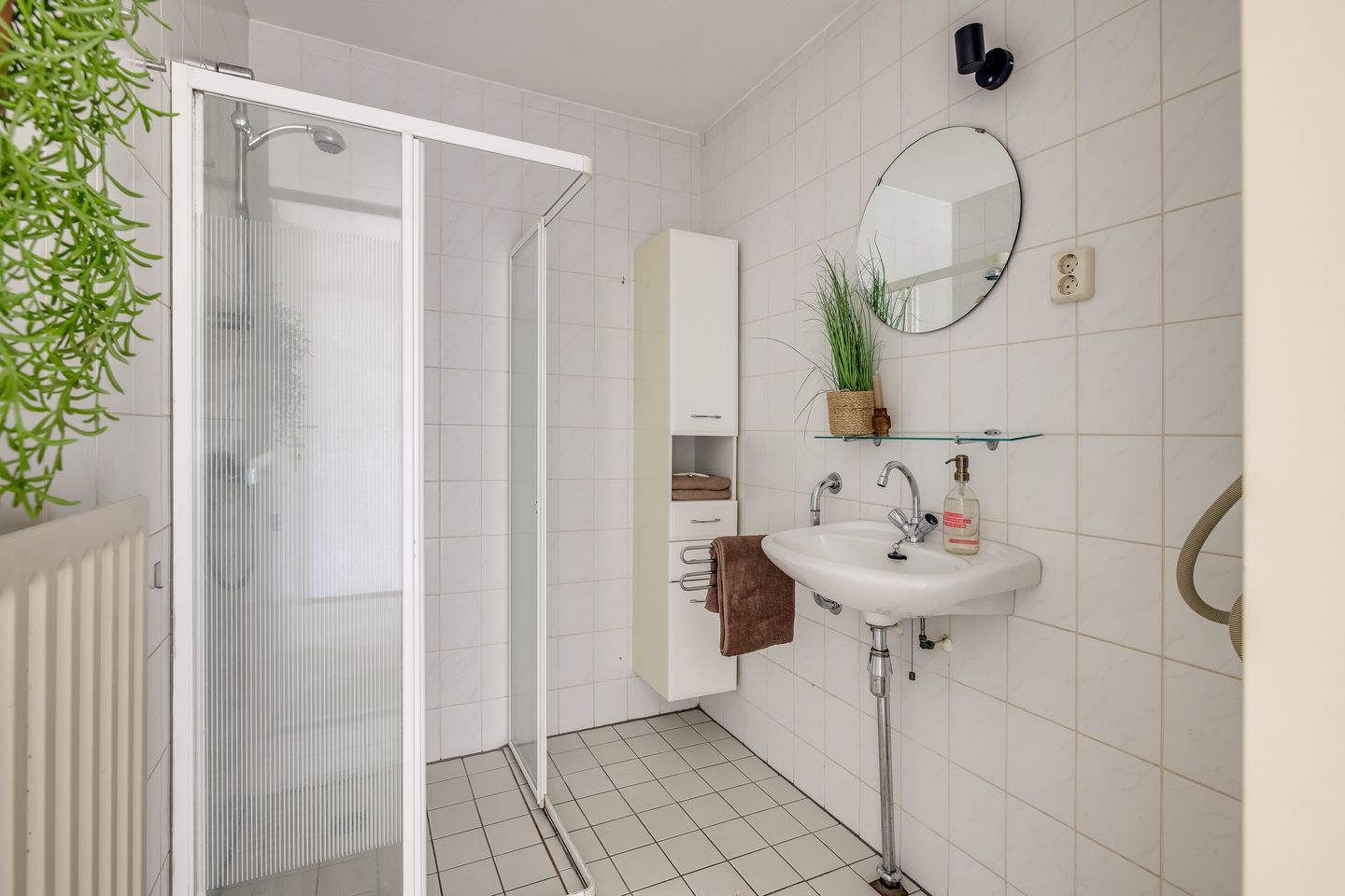 Foto 25 van Aartsbisschop Romerostraat 227