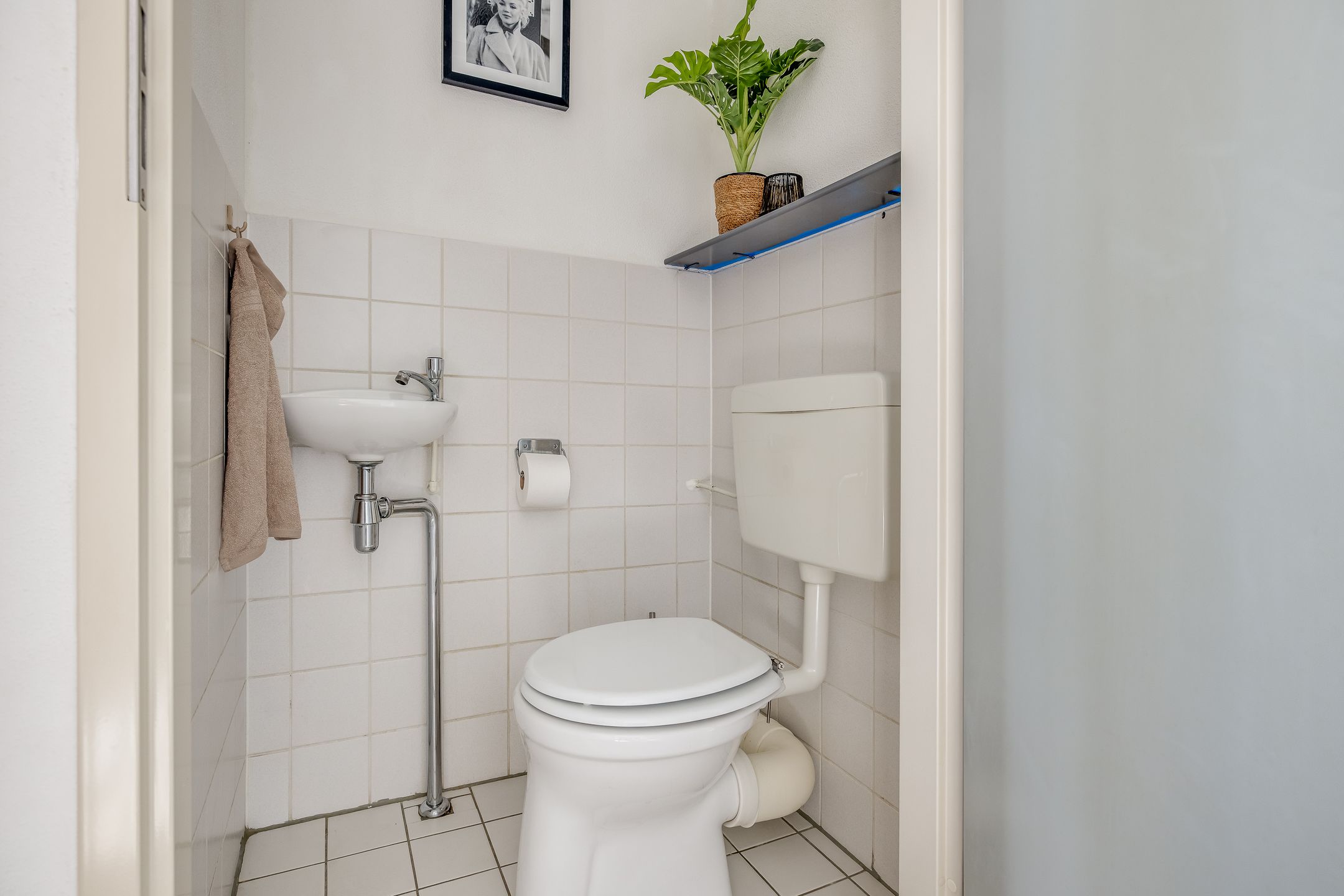 Foto 27 van Aartsbisschop Romerostraat 227