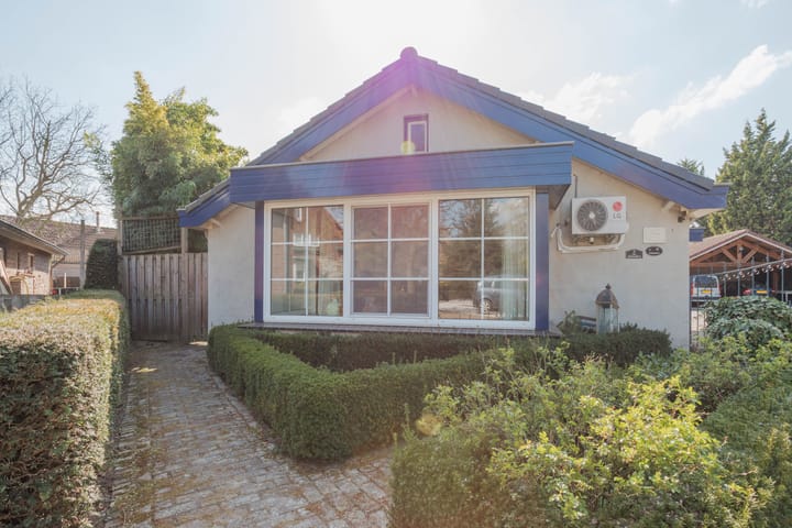 Photo 10 of Vlasvenstraat 8