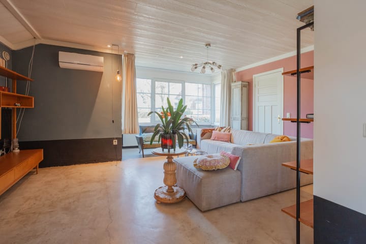 Photo 13 of Vlasvenstraat 8