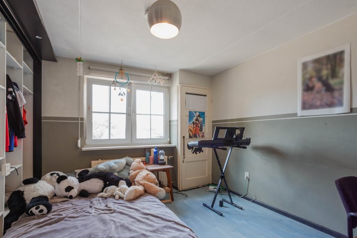 Photo 29 of Vlasvenstraat 8