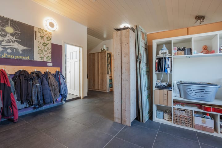 Photo 34 of Vlasvenstraat 8