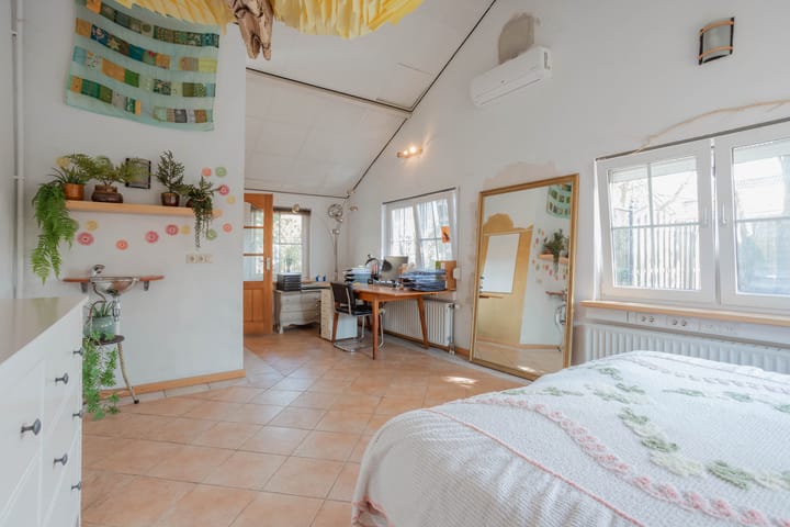 Photo 38 of Vlasvenstraat 8