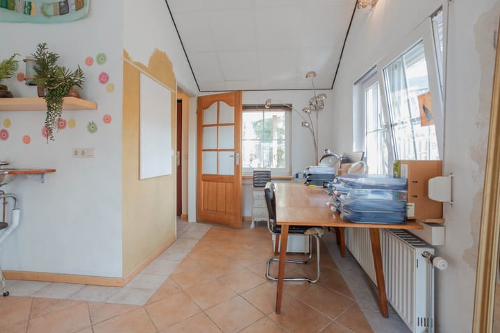 Photo 39 of Vlasvenstraat 8