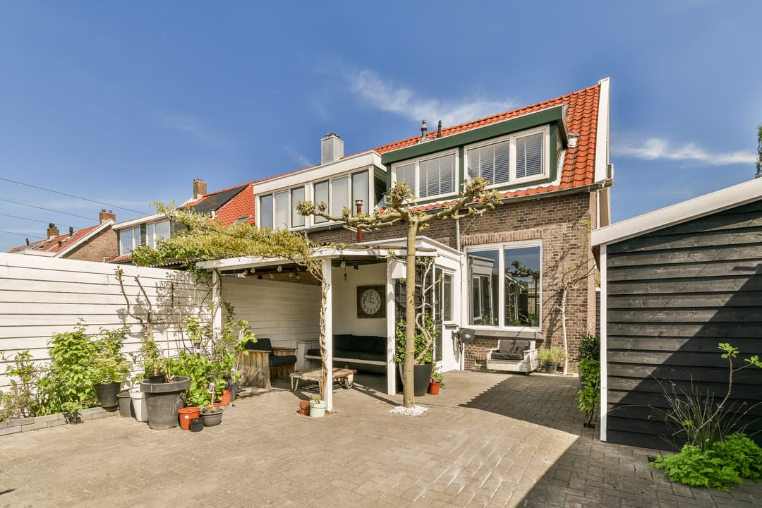 Foto 17 van Burgemeester van Esstraat 131