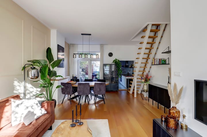 Foto 6 van Riouwstraat 70