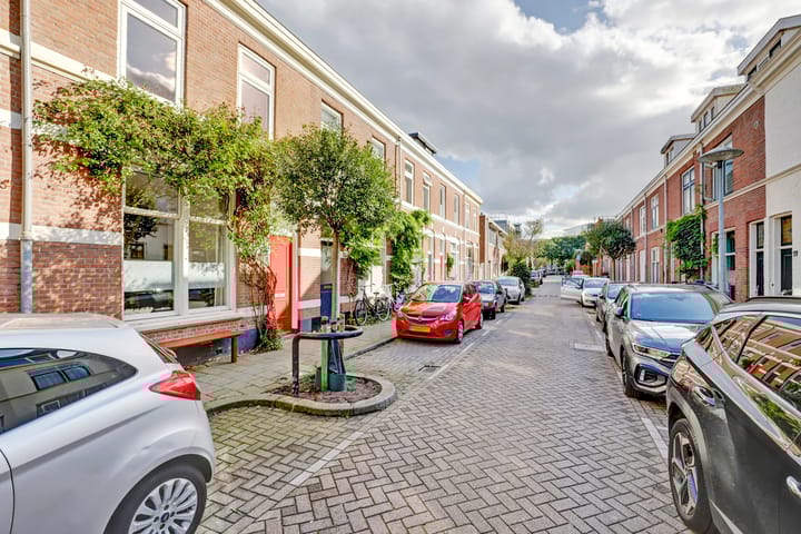 Foto 28 van Riouwstraat 70