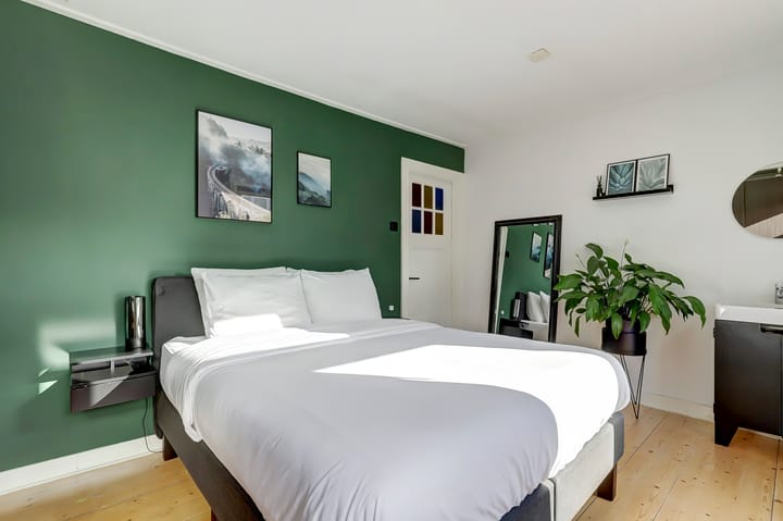 Foto 19 van Riouwstraat 70