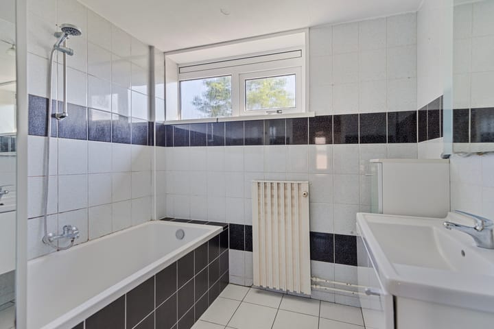 Photo 14 of Elzenlaan 18