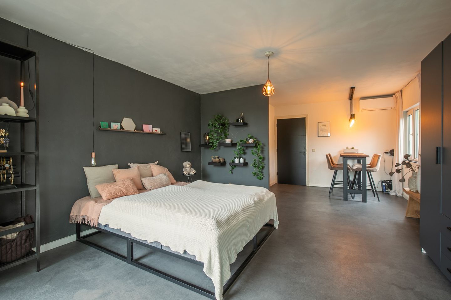 Foto 10 van Ambyerstraat Noord 53